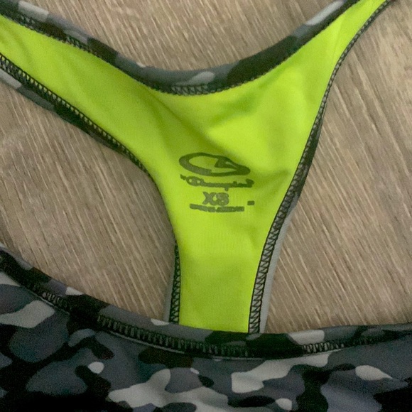 Girls Champion sports bra - Picture 3 of 4